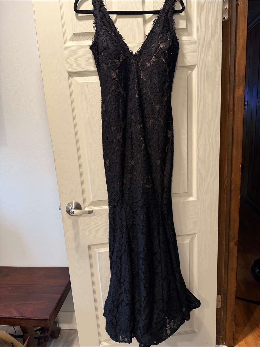 Betsy & Adam Black Lace Maxi V-Neck Evening Gown